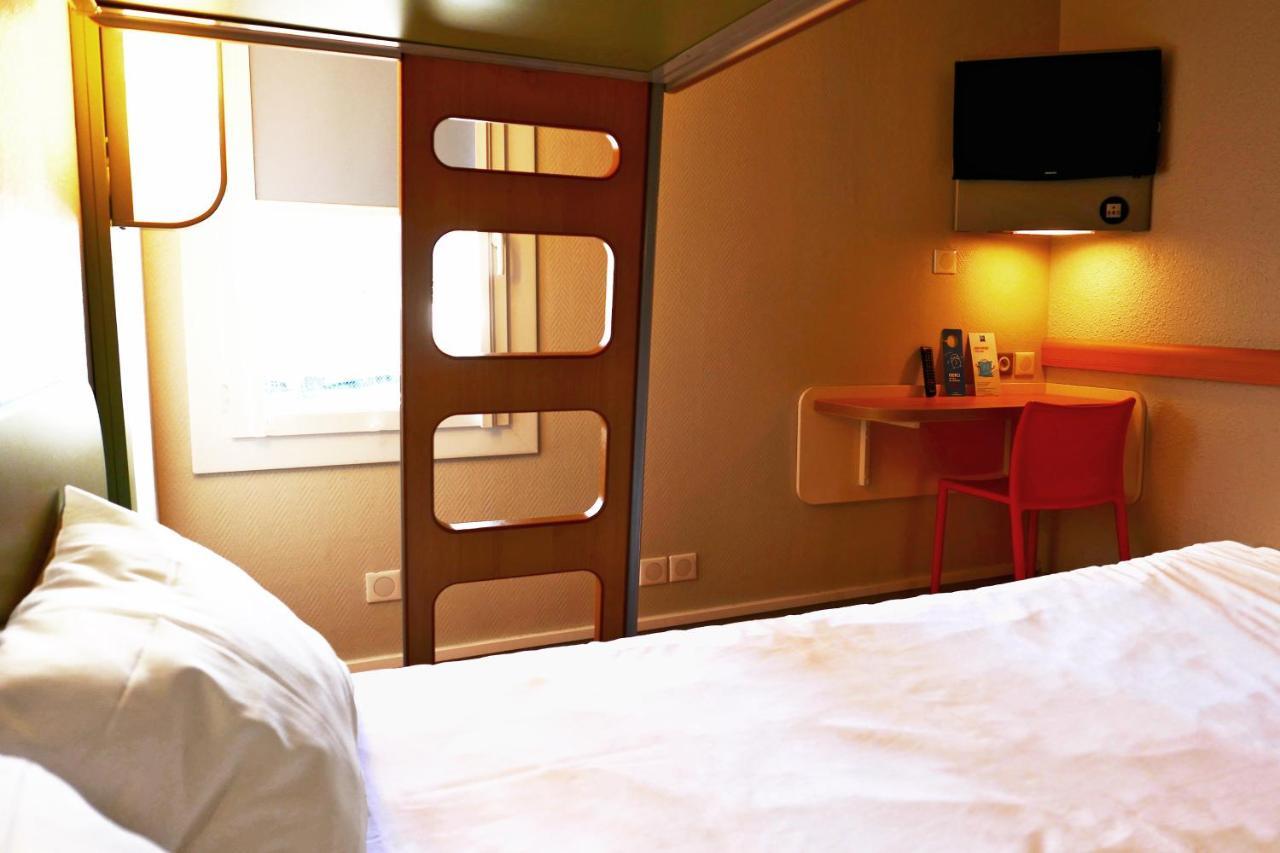Hotel Ibis Budget Laval Bonchamp Les Laval Екстер'єр фото