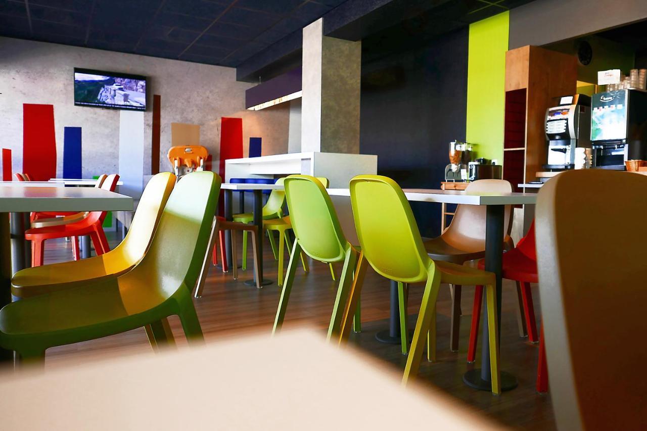Hotel Ibis Budget Laval Bonchamp Les Laval Екстер'єр фото