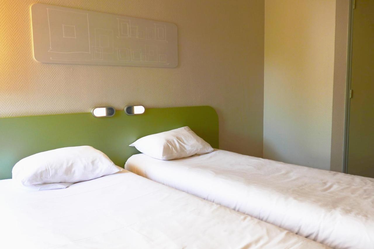 Hotel Ibis Budget Laval Bonchamp Les Laval Екстер'єр фото